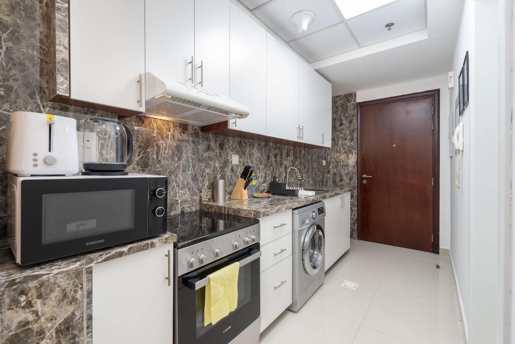 Apartment Scenic In Escan Tower With Marina Views *