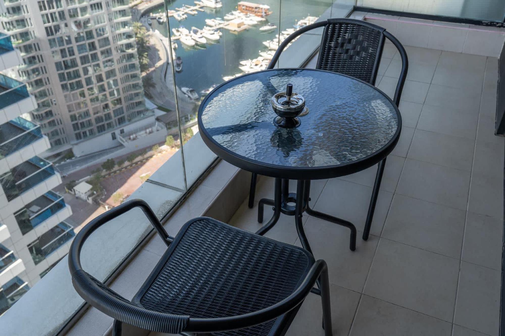 Scenic In Escan Tower With Marina Views Apartment *