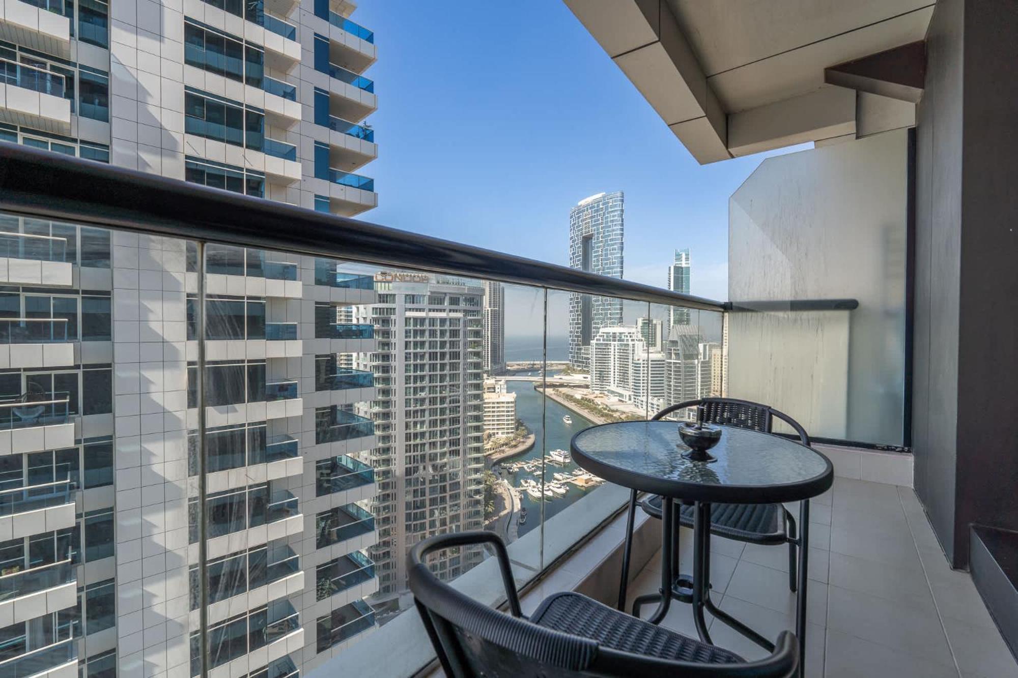 Scenic In Escan Tower With Marina Views Apartment